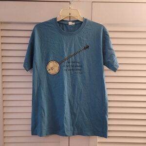 MEN'S PETE SEEGER T-SHIRT.
